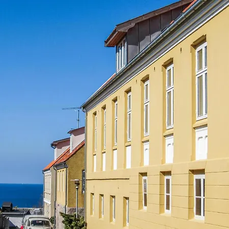 Awesome In With House Sea View Apartament Gudhjem