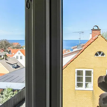 Apartament Awesome In With House Sea View